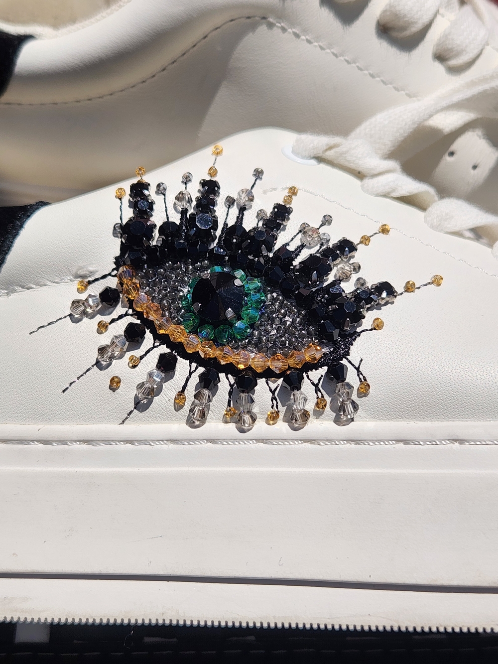 Kurt Geiger Eye Accent White Women's Embellished Sneakers Size 6 - Picture 2 of 11